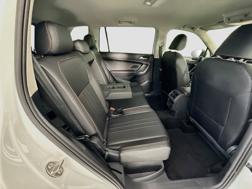 Used 2024 Volkswagen Tiguan Wolfsburg Edition AWD/4WD image 22