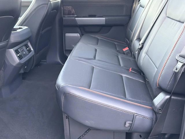 New 2026 Ford F250 Lariat w/ Black Appearance Package image 19