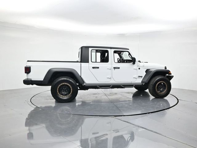 Used 2020 Jeep Gladiator Sport AWD/4WD image 2