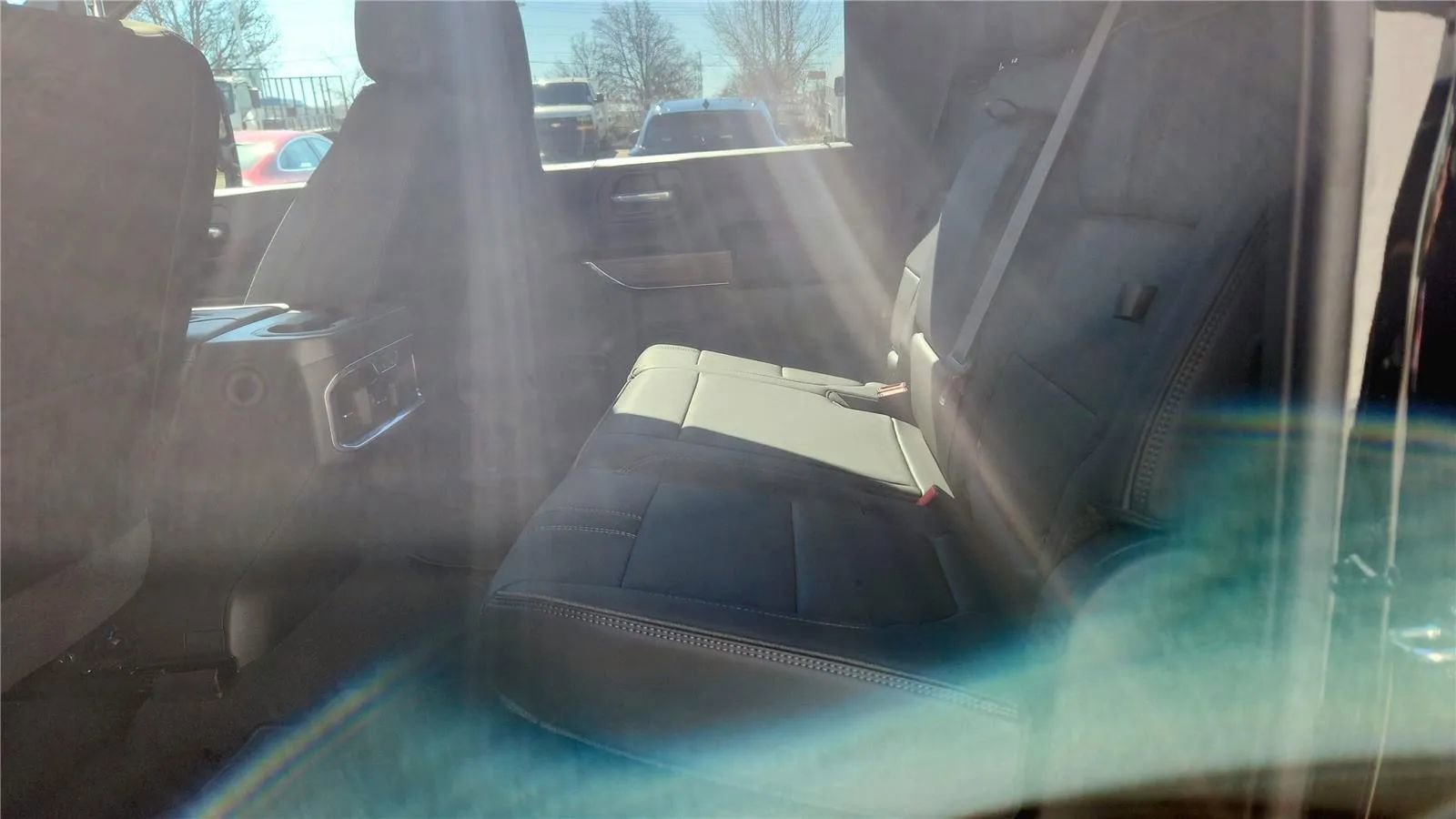 Used 2022 Chevrolet Silverado 3500 High Country w/ Safety Package II image 31