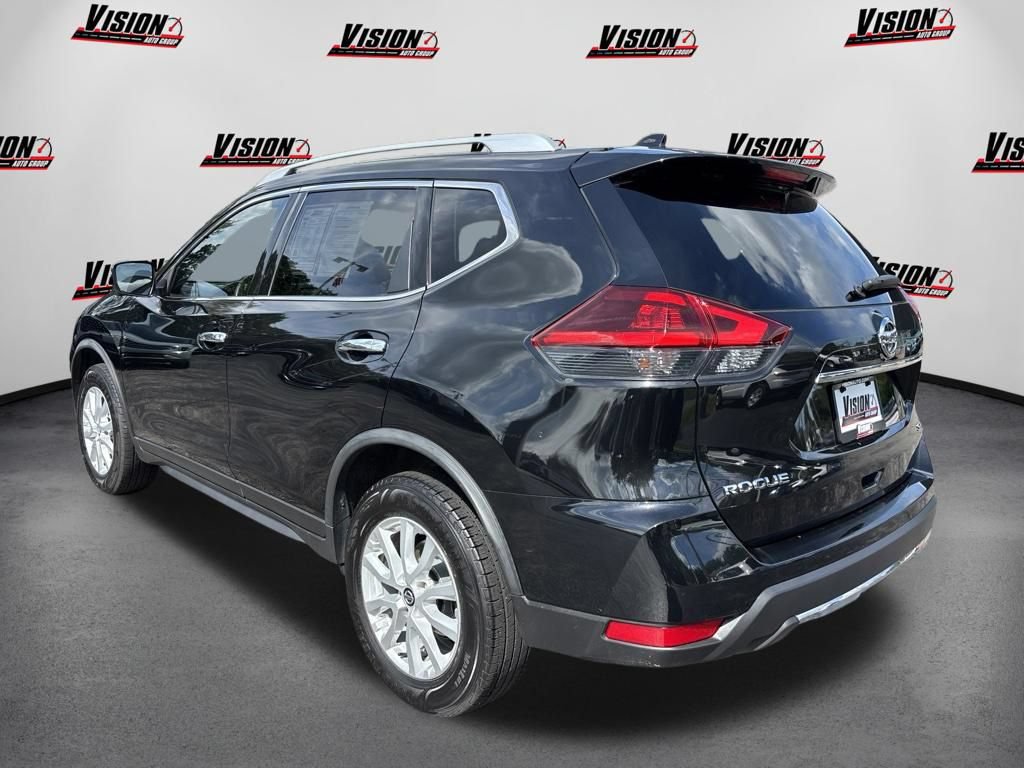 Used 2018 Nissan Rogue SV w/ Sun & Sound Touring Package AWD/4WD image 7
