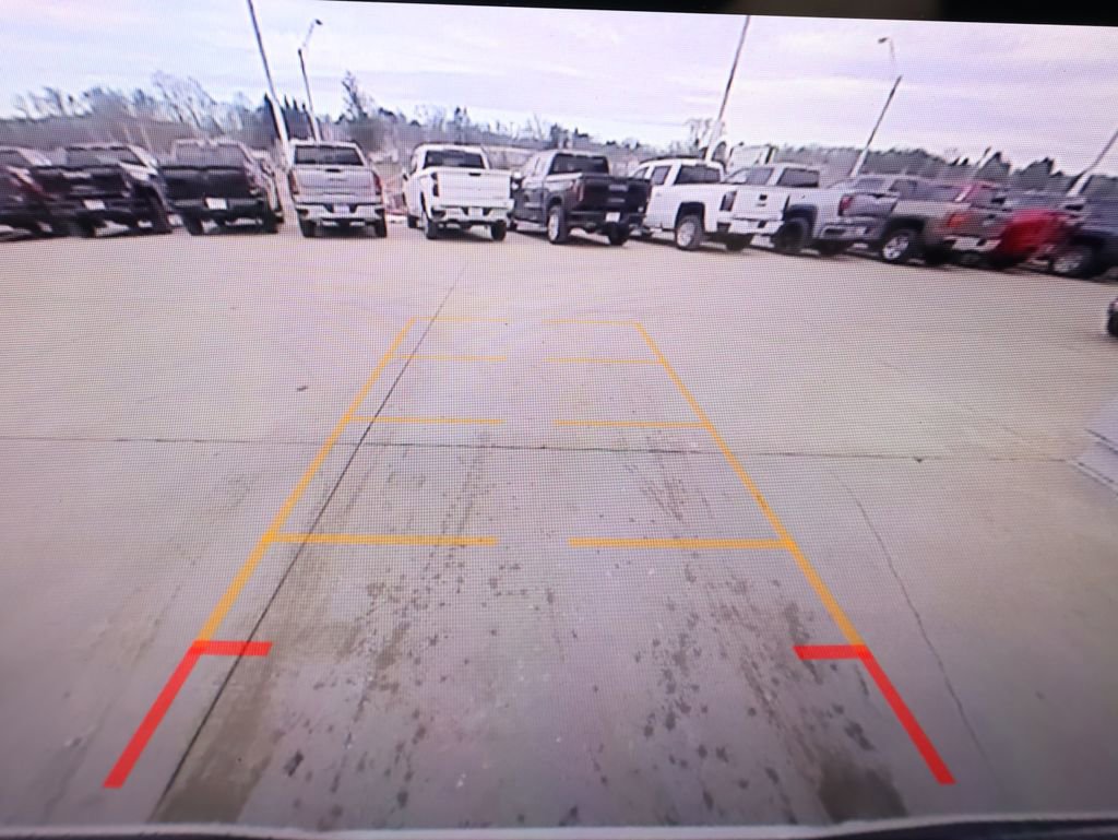 New 2026 GMC Canyon Elevation w/ Convenience Package image 21