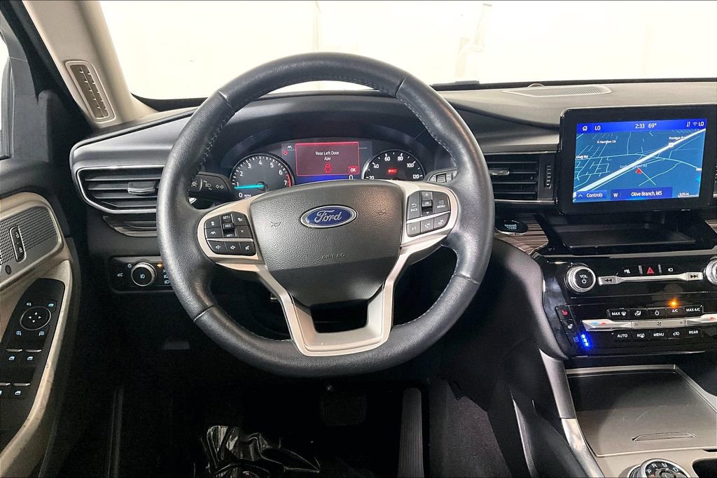 Used 2023 Ford Explorer Limited image 5