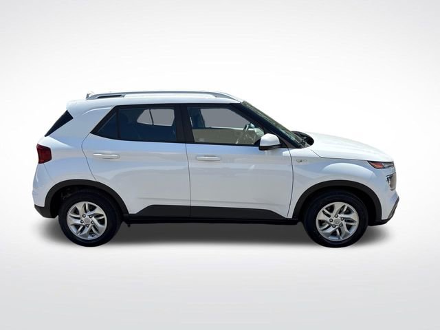 Used 2020 Hyundai Venue SEL image 7