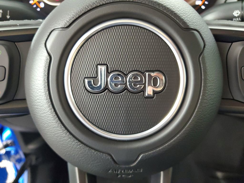 New 2025 Jeep Gladiator Willys image 21