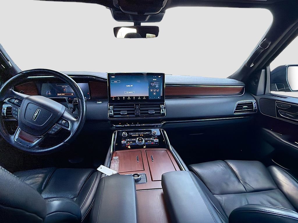 Used 2023 Lincoln Navigator Reserve image 19