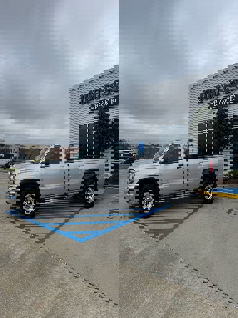 Used 2018 GMC Sierra 1500 2WD Regular Cab image 3