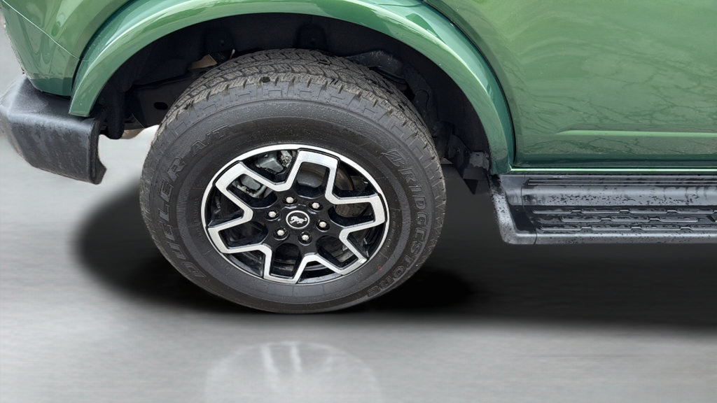 Certified 2025 Ford Bronco Outer Banks AWD/4WD image 38