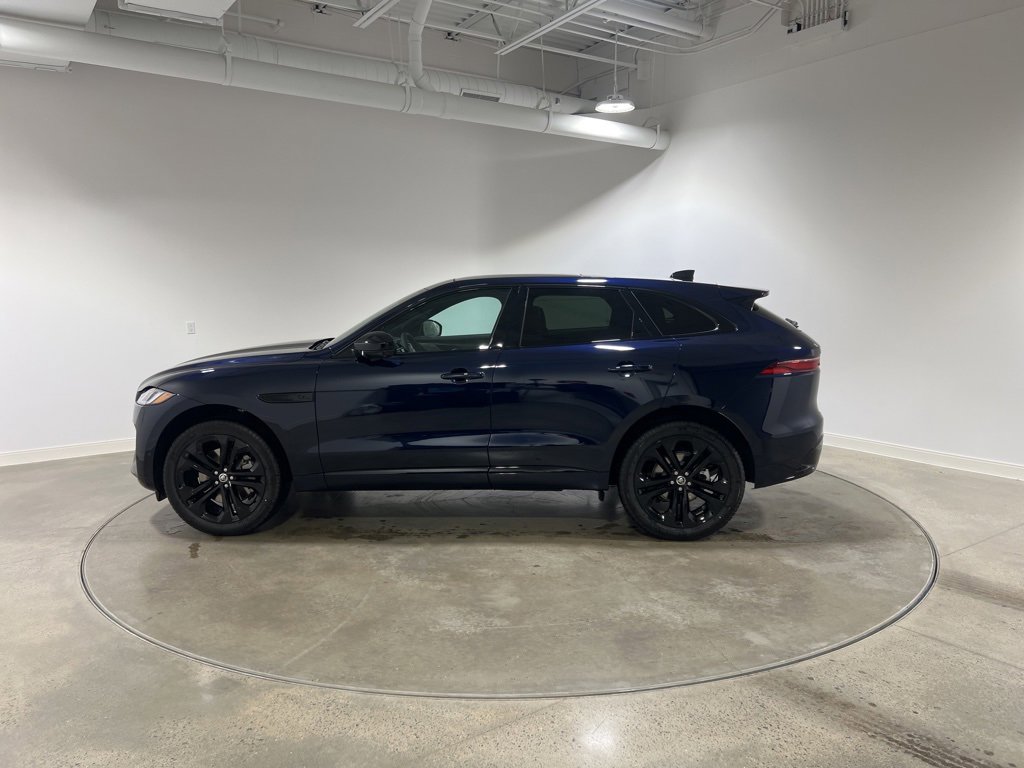New 2026 Jaguar F-PACE R-Dynamic S image 2