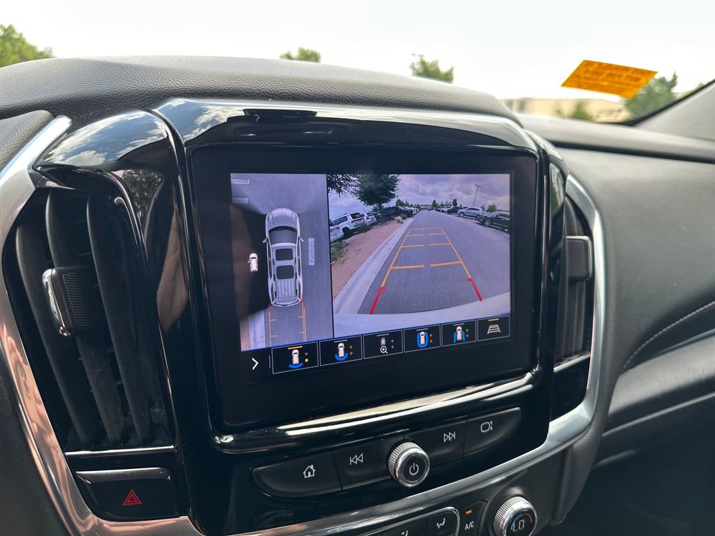 Used 2021 Chevrolet Traverse RS FWD image 26