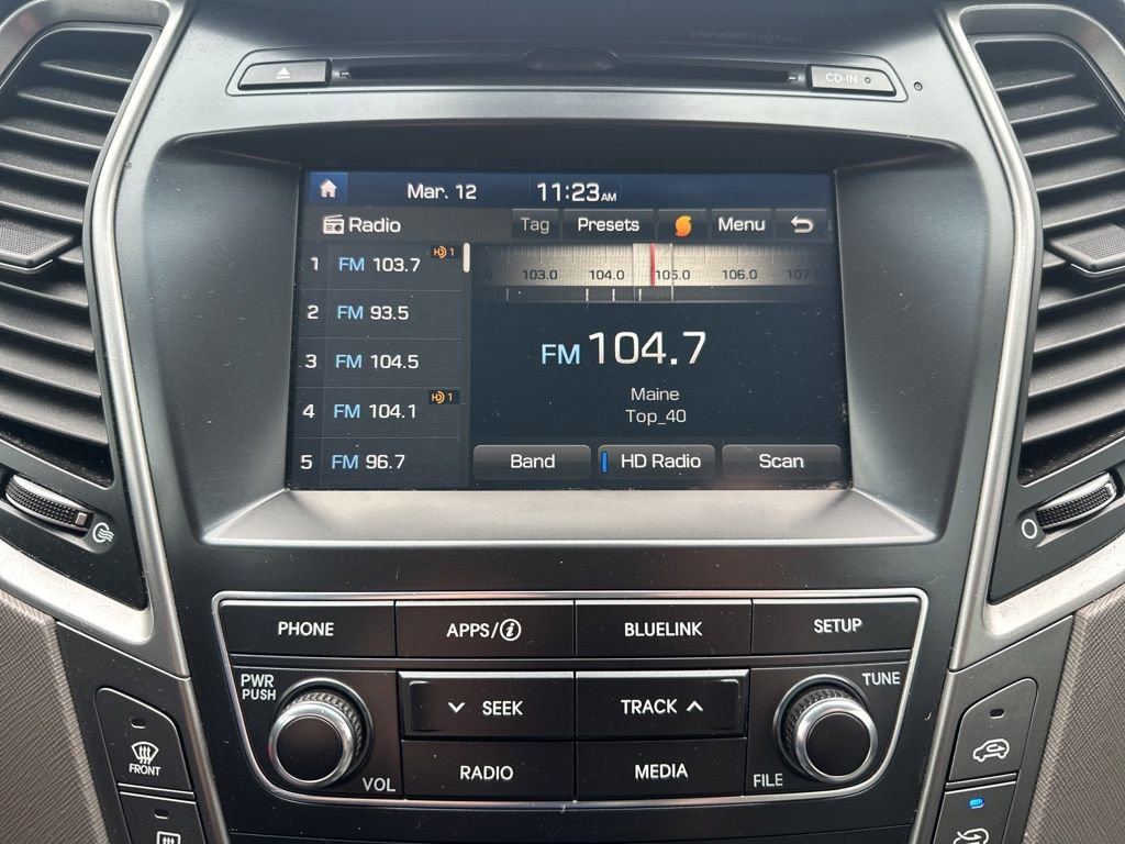 Used 2018 Hyundai Santa Fe SE image 24