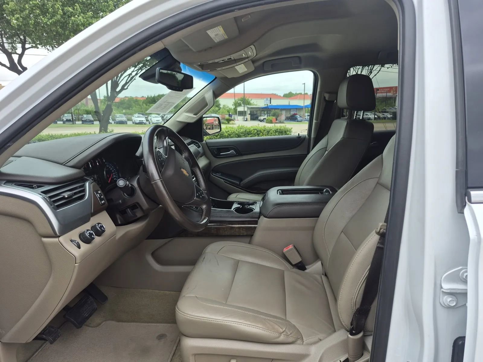 Used 2018 Chevrolet Suburban LT AWD/4WD image 13