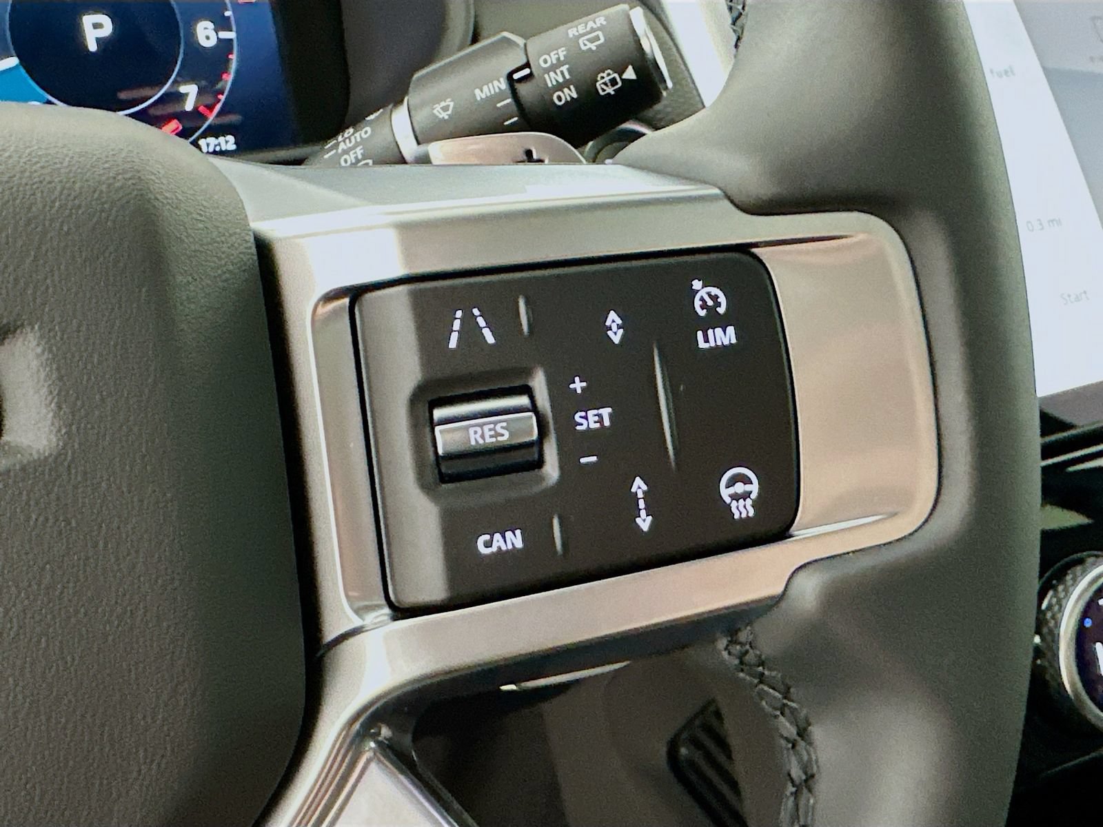 New 2026 Land Rover Discovery Limited Edition AWD/4WD image 20
