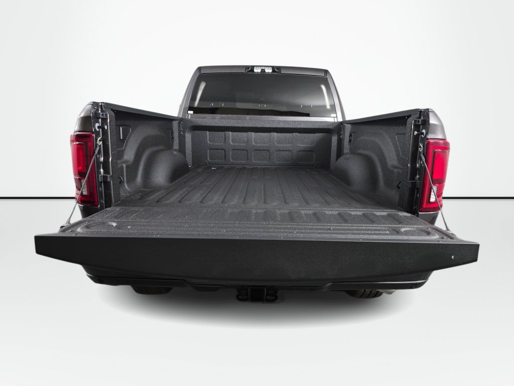 New 2026 RAM 3500 Big Horn AWD/4WD image 15