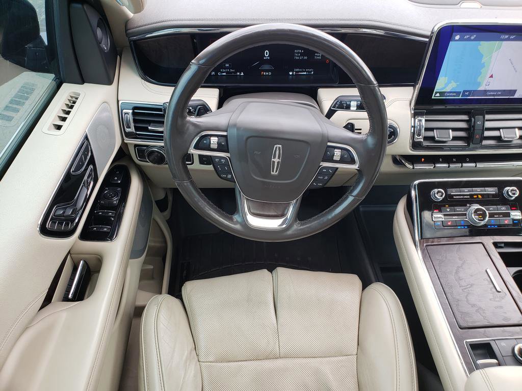 Used 2019 Lincoln Navigator L Reserve image 14