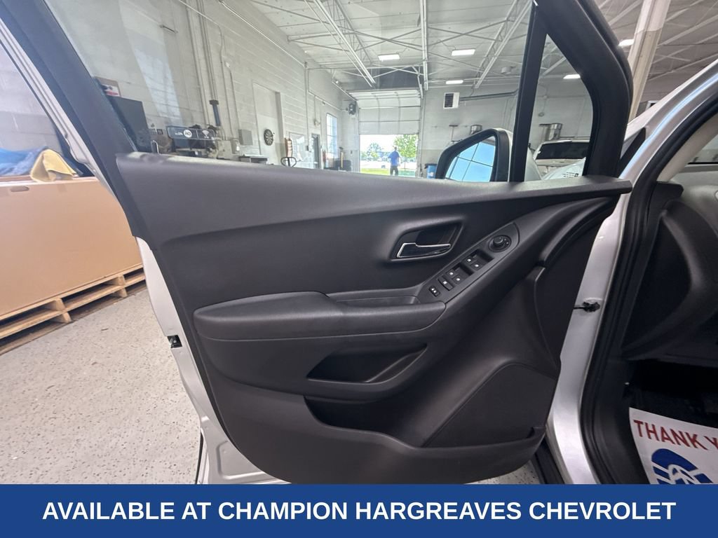 Certified 2016 Chevrolet Trax LS AWD/4WD image 31