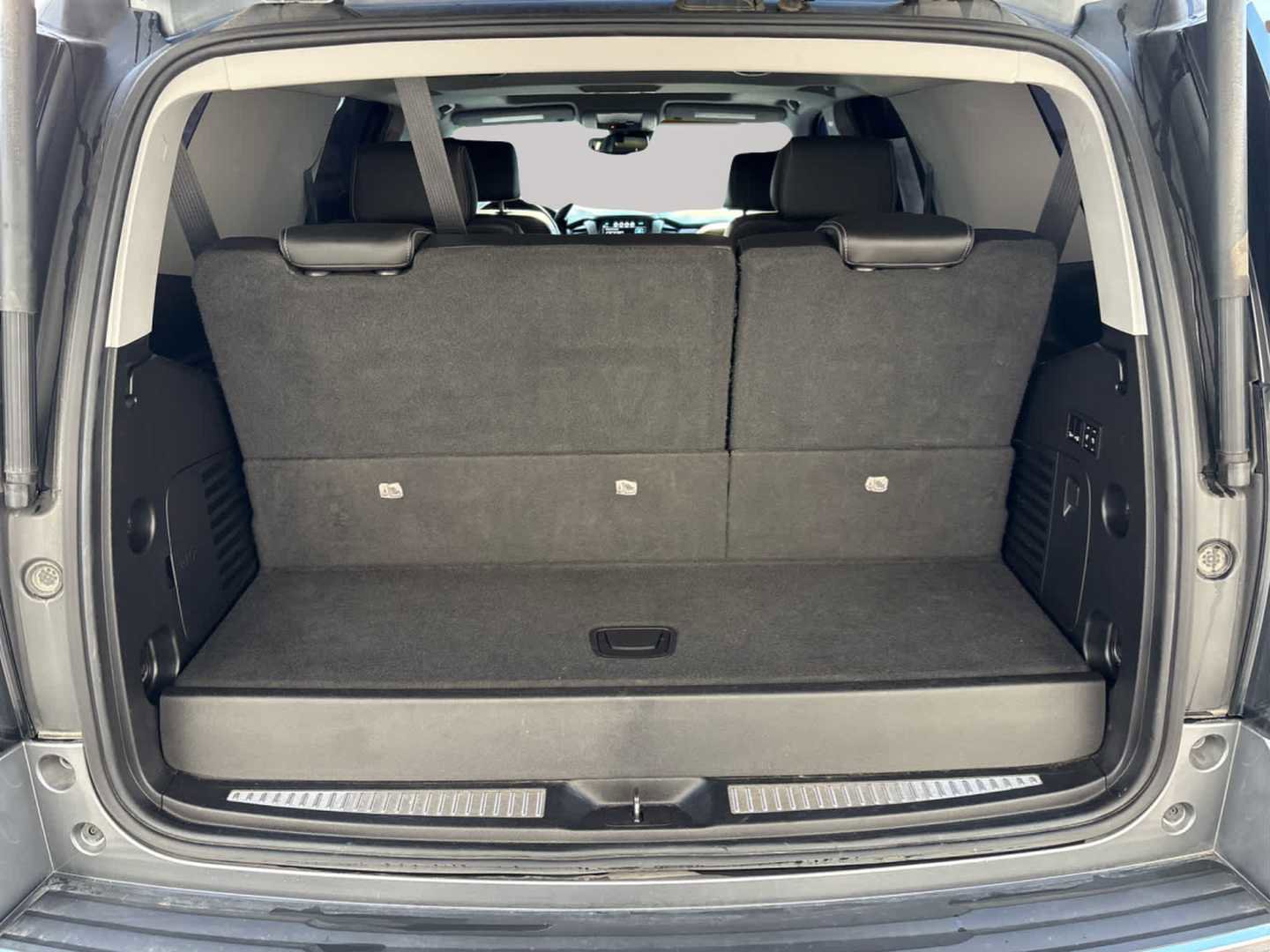 Used 2019 GMC Yukon Denali RWD image 19