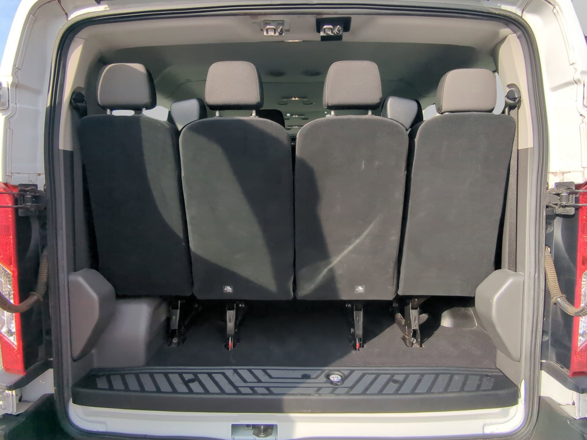 Certified 2022 Ford Transit 350 XLT image 38