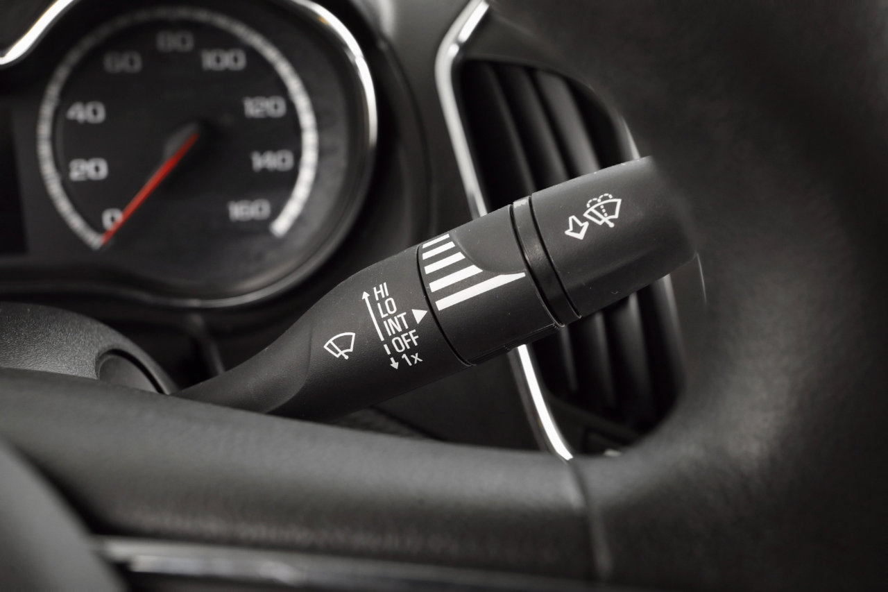 Used 2016 Chevrolet Cruze LT w/ Sun And Sound Package image 33