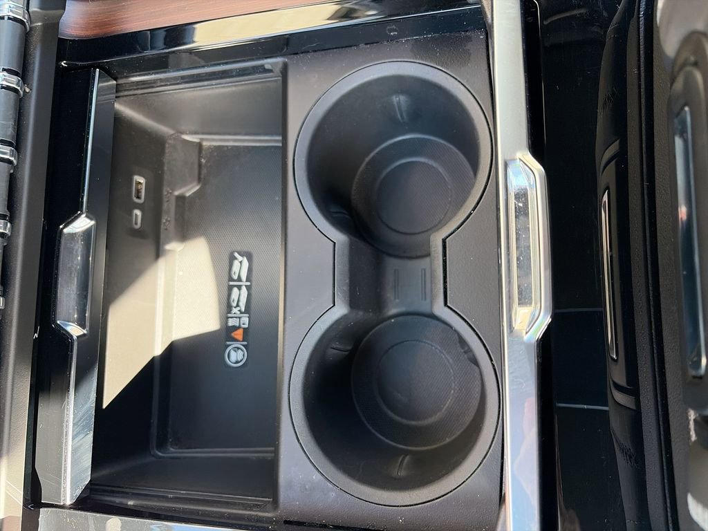 Certified 2025 GMC Yukon Denali image 16