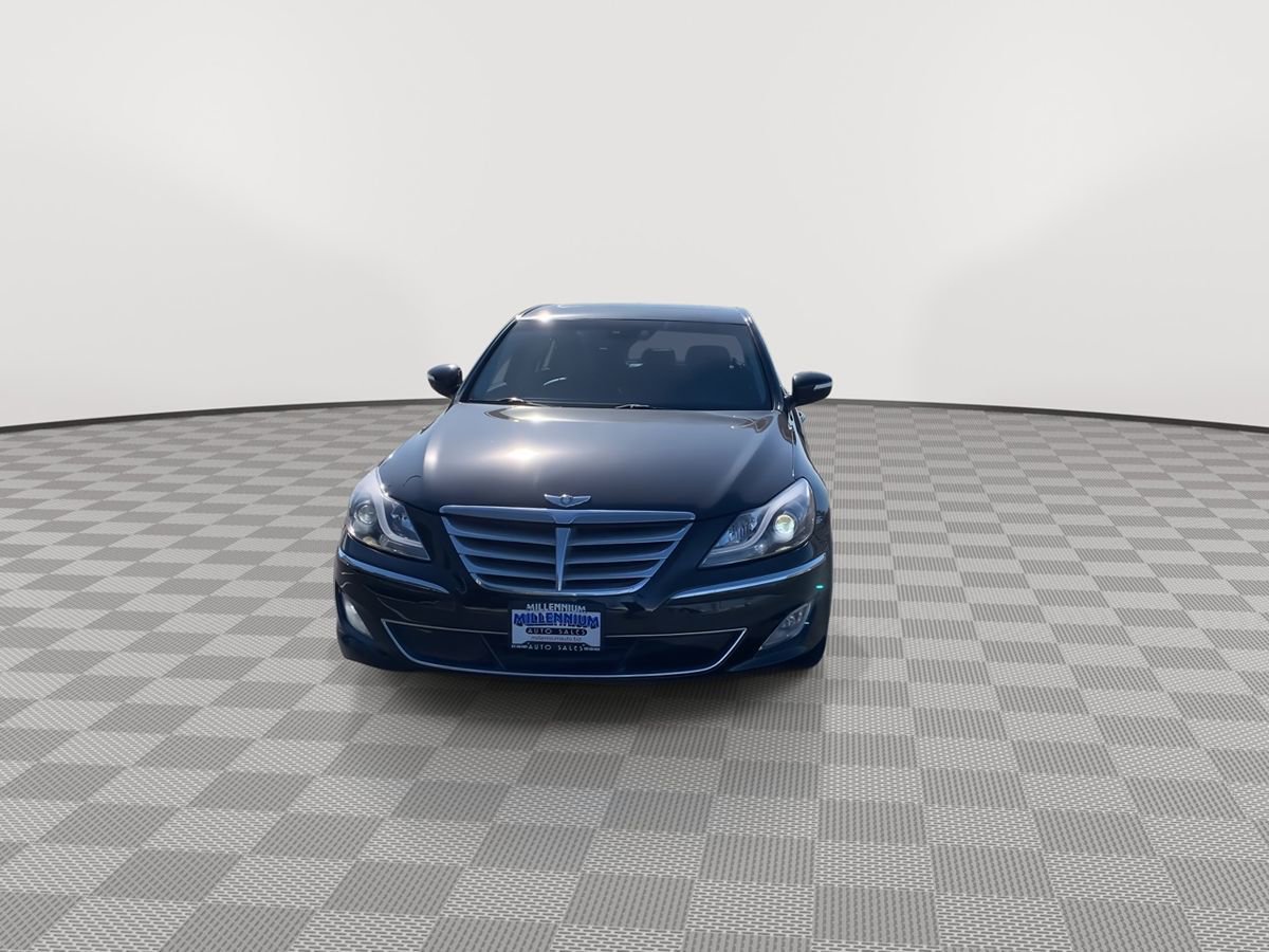 Used 2012 Hyundai Genesis 5.0 R-Spec RWD image 2