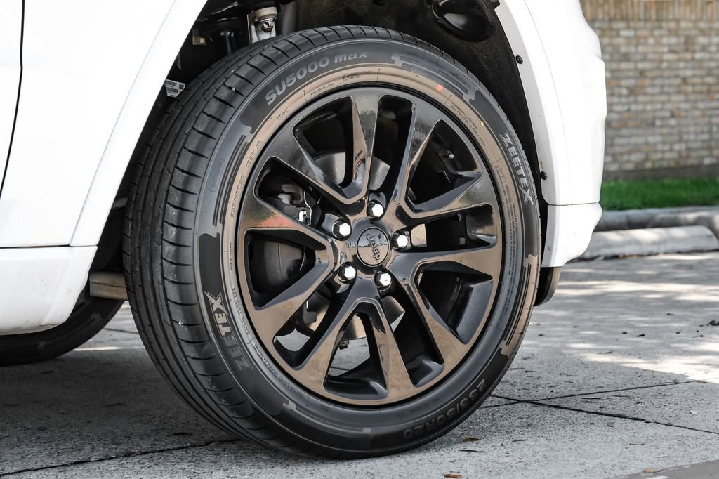 Used 2019 Jeep Grand Cherokee Altitude image 66