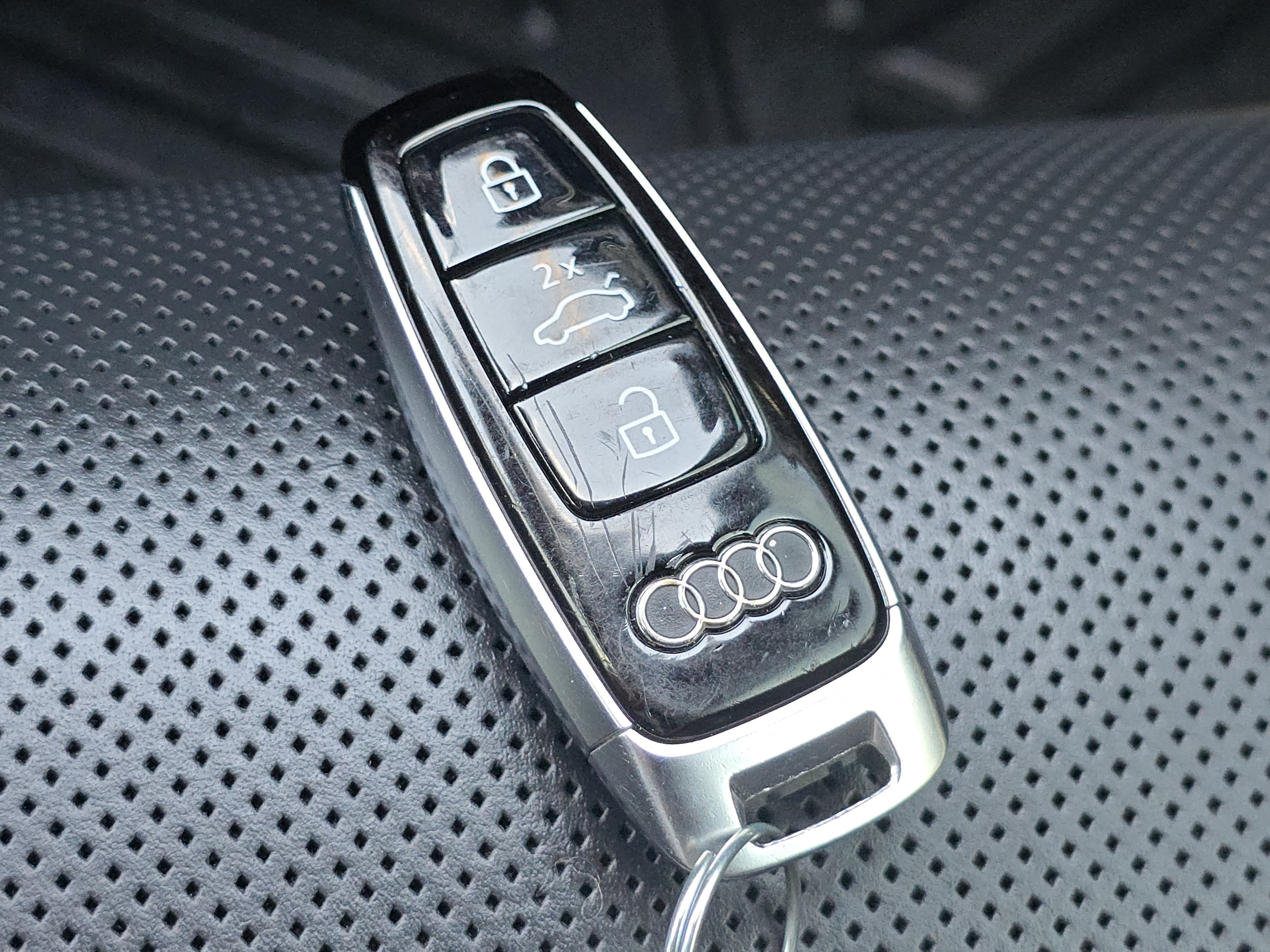 Certified 2023 Audi SQ7 Premium Plus w/ Executive Package AWD/4WD image 29