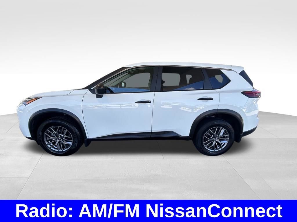 Used 2024 Nissan Rogue S AWD/4WD image 7