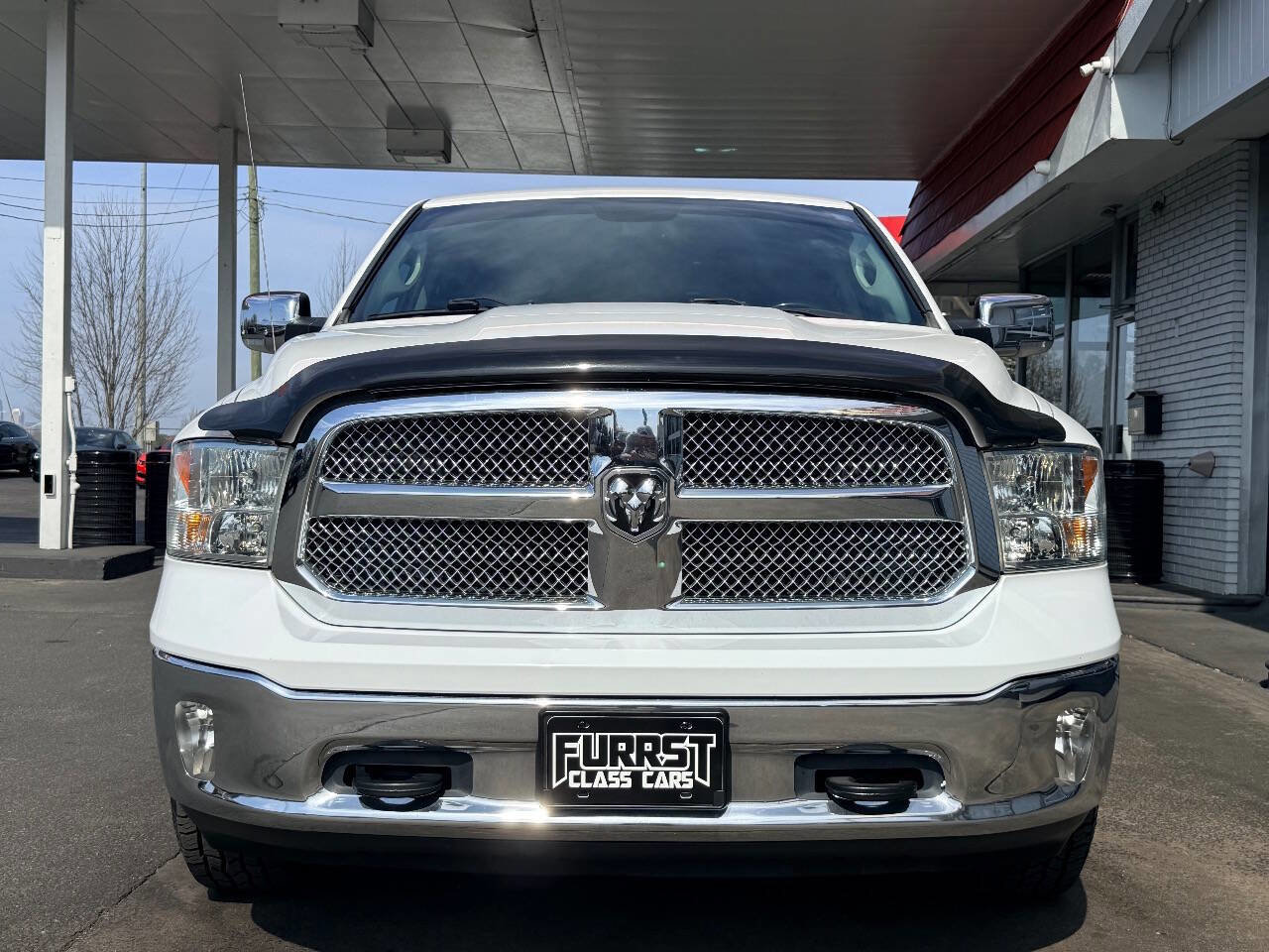 Used 2018 RAM 1500 SLT image 7