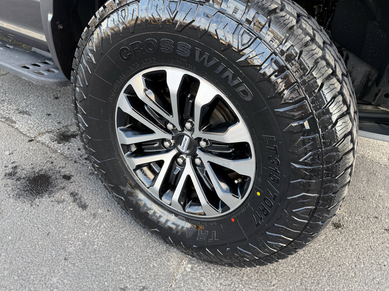 Used 2020 Ford F150 Raptor w/ Equipment Group 801A Mid image 9