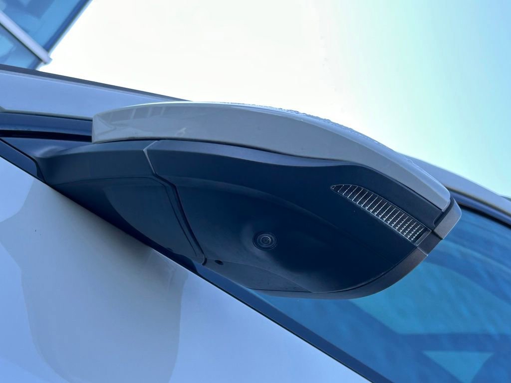 Used 2022 Audi e-tron Premium Plus w/ Premium Plus Package image 50