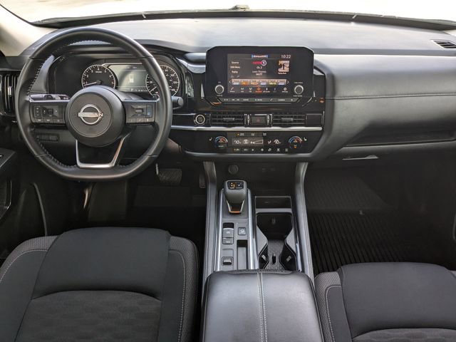 Used 2024 Nissan Pathfinder SV image 21