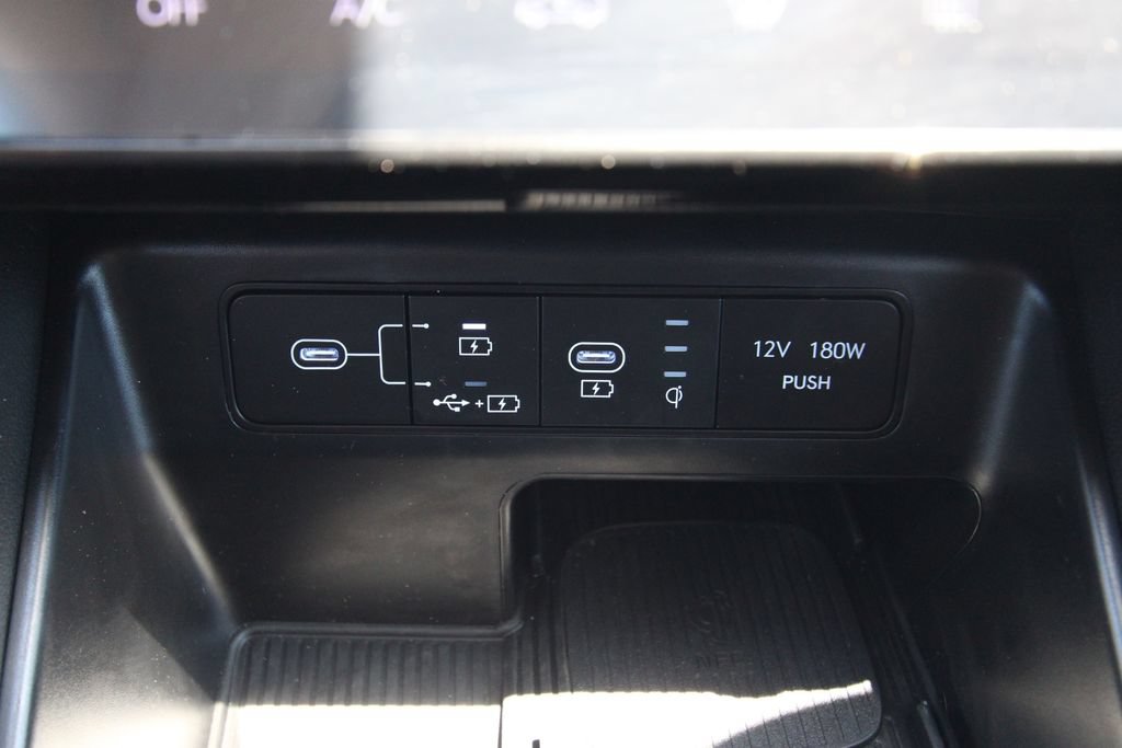 Used 2025 Hyundai Tucson SEL AWD/4WD image 29