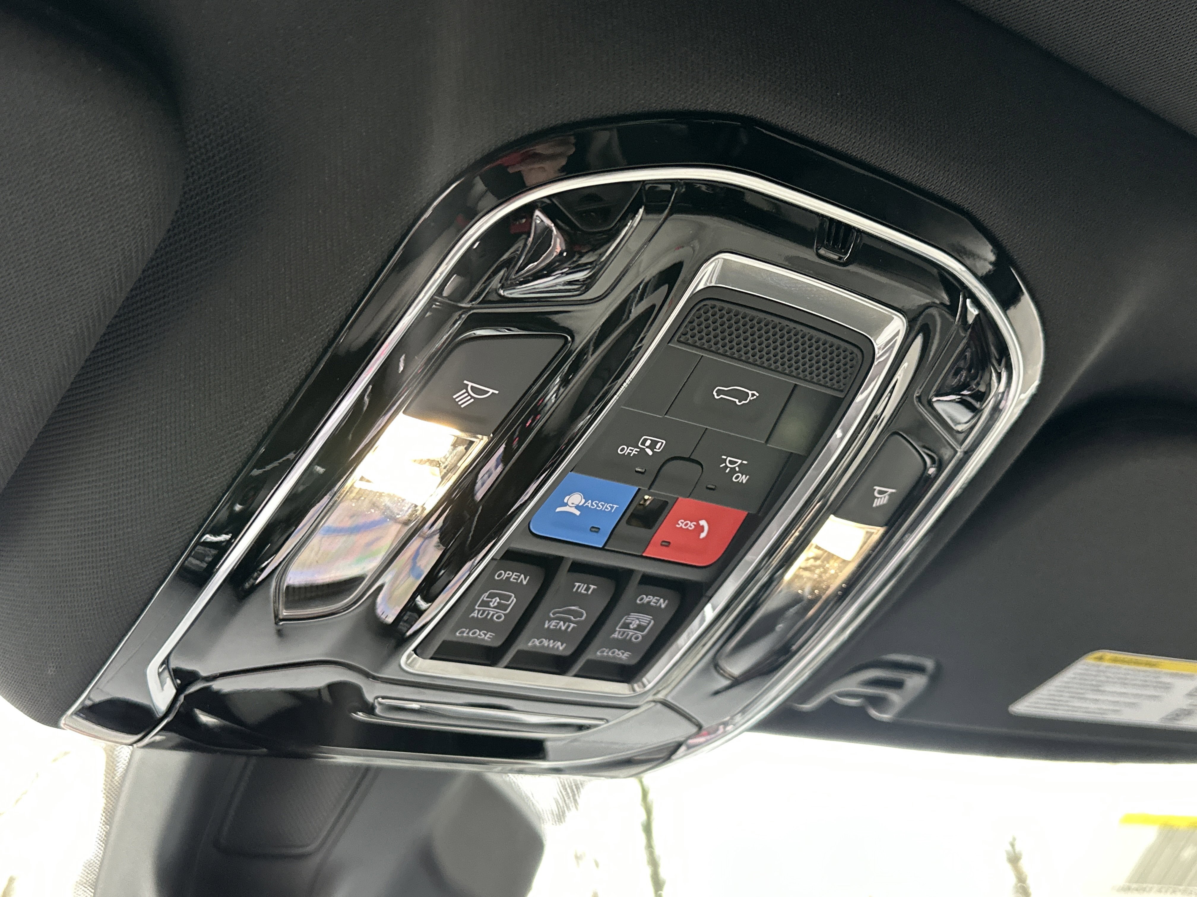 New 2026 Jeep Grand Wagoneer Summit w/ Rear Seat Video Group I image 10