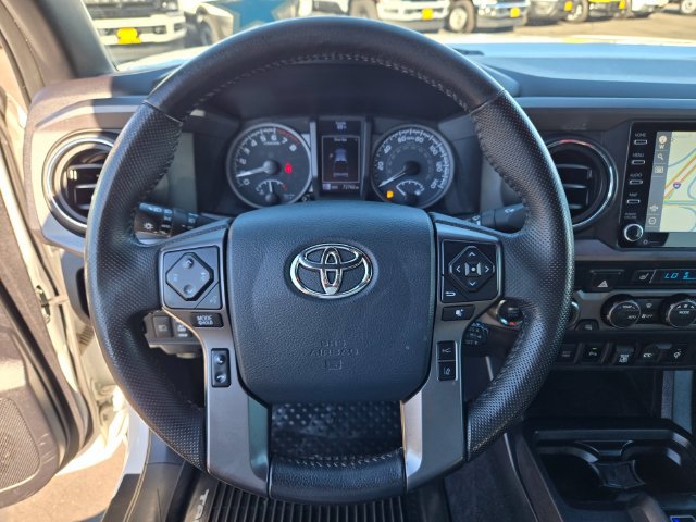 Used 2020 Toyota Tacoma TRD Off-Road w/ TRD Premium Off Road Package AWD/4WD image 20