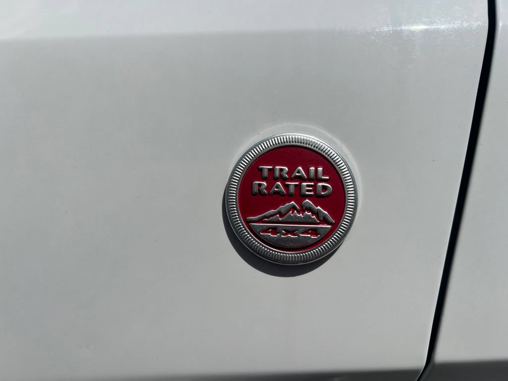 Used 2018 Jeep Grand Cherokee Trailhawk AWD/4WD image 9