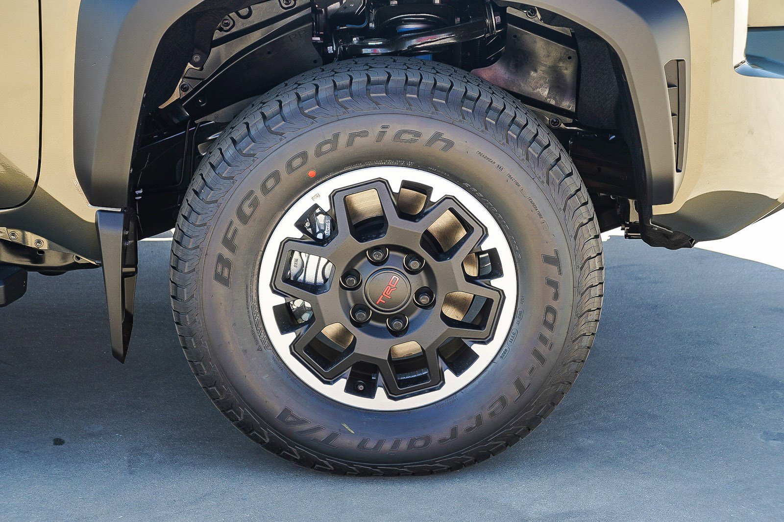 New 2026 Toyota Tacoma TRD Off-Road AWD/4WD image 11