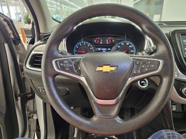 Used 2018 Chevrolet Equinox LS FWD image 16
