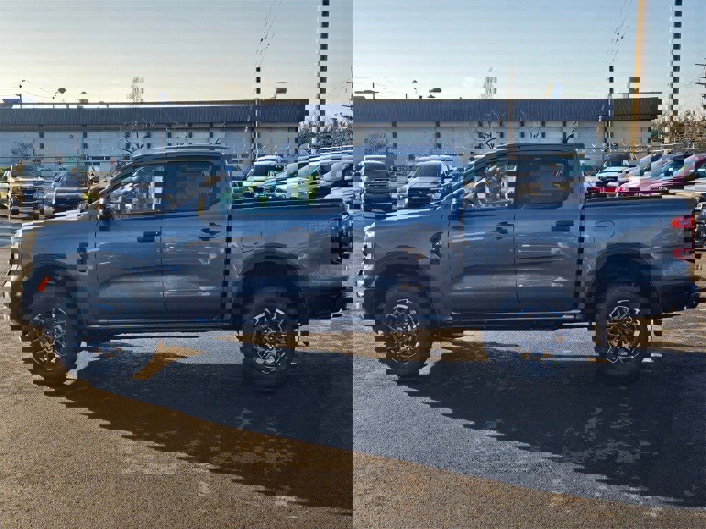 New 2025 Ford Ranger XLT w/ Convenience Package image 8