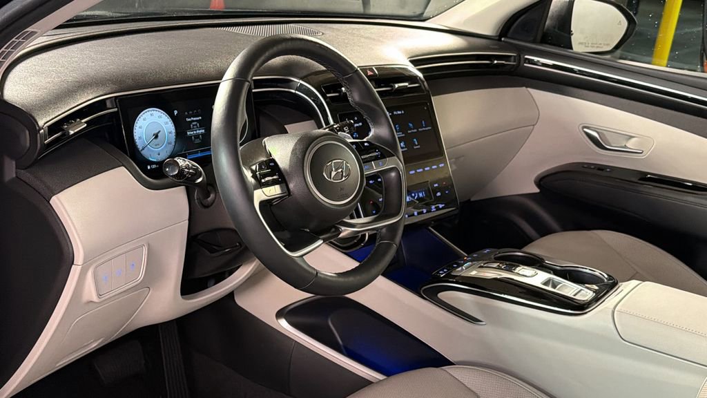 Used 2022 Hyundai Tucson Limited w/ Cargo Package image 29