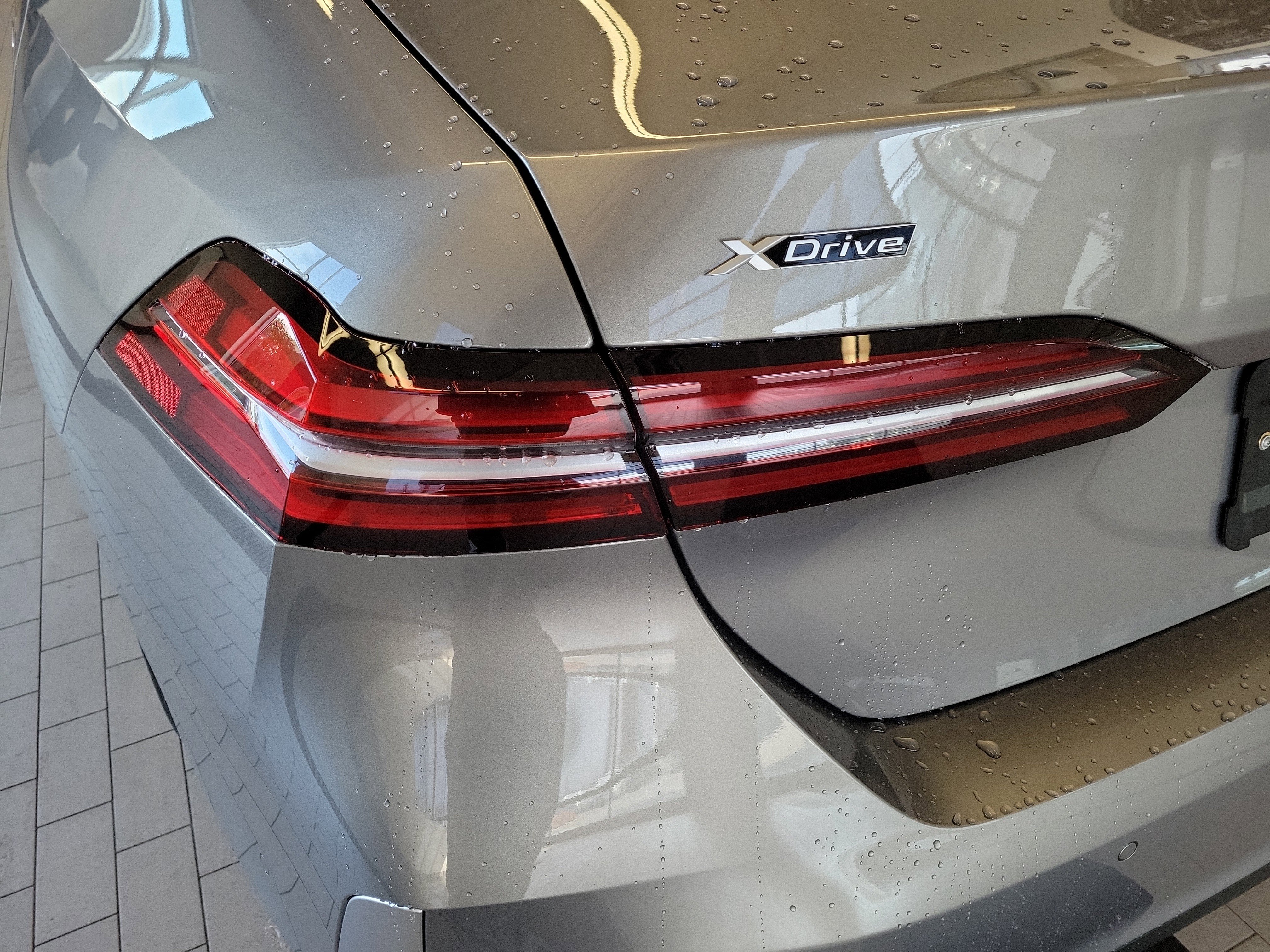 Used 2026 BMW 530i xDrive w/ Convenience Package image 11