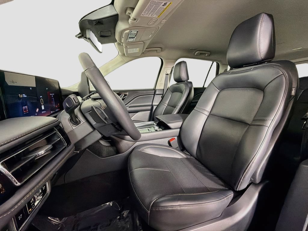 Used 2026 Lincoln Aviator 2WD image 22