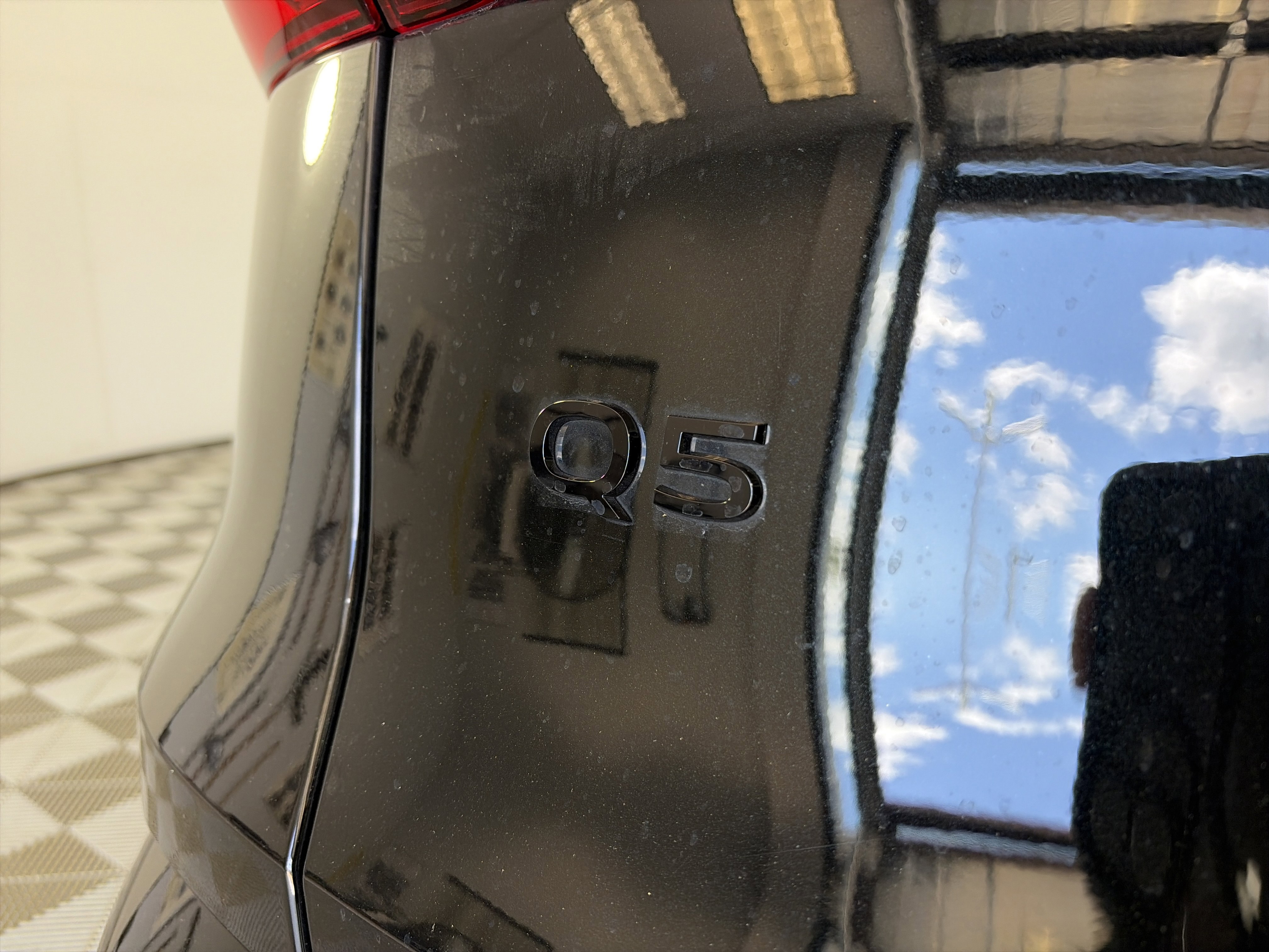 Used 2025 Audi Q5 Premium Plus w/ Premium Plus AWD/4WD image 16