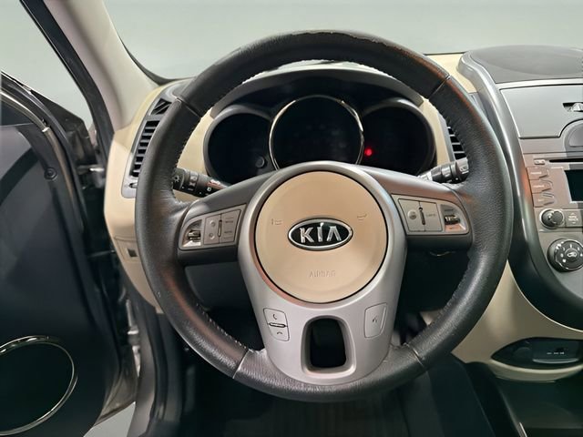 Used 2010 Kia Soul ! FWD image 15