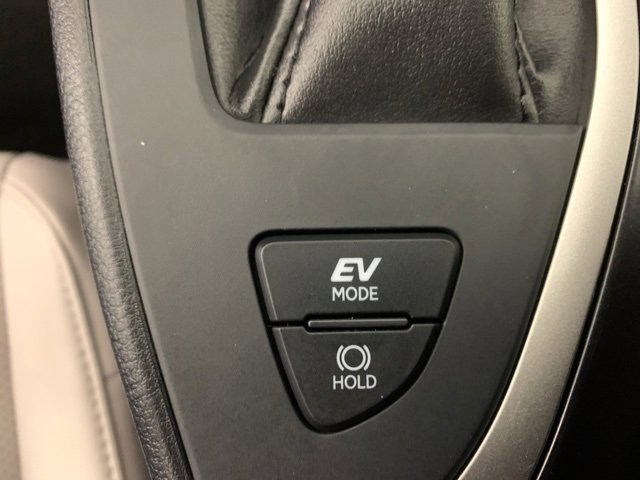 Used 2023 Lexus UX 250h AWD w/ Premium Package image 28