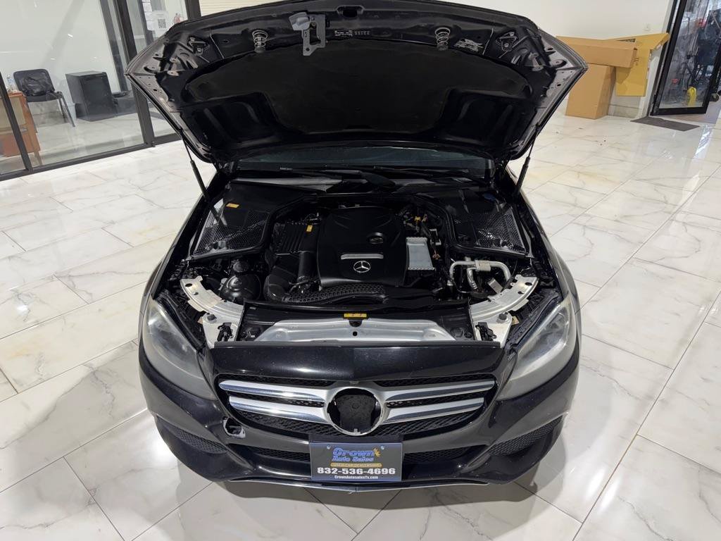 Used 2016 Mercedes-Benz C 300 Sedan image 4