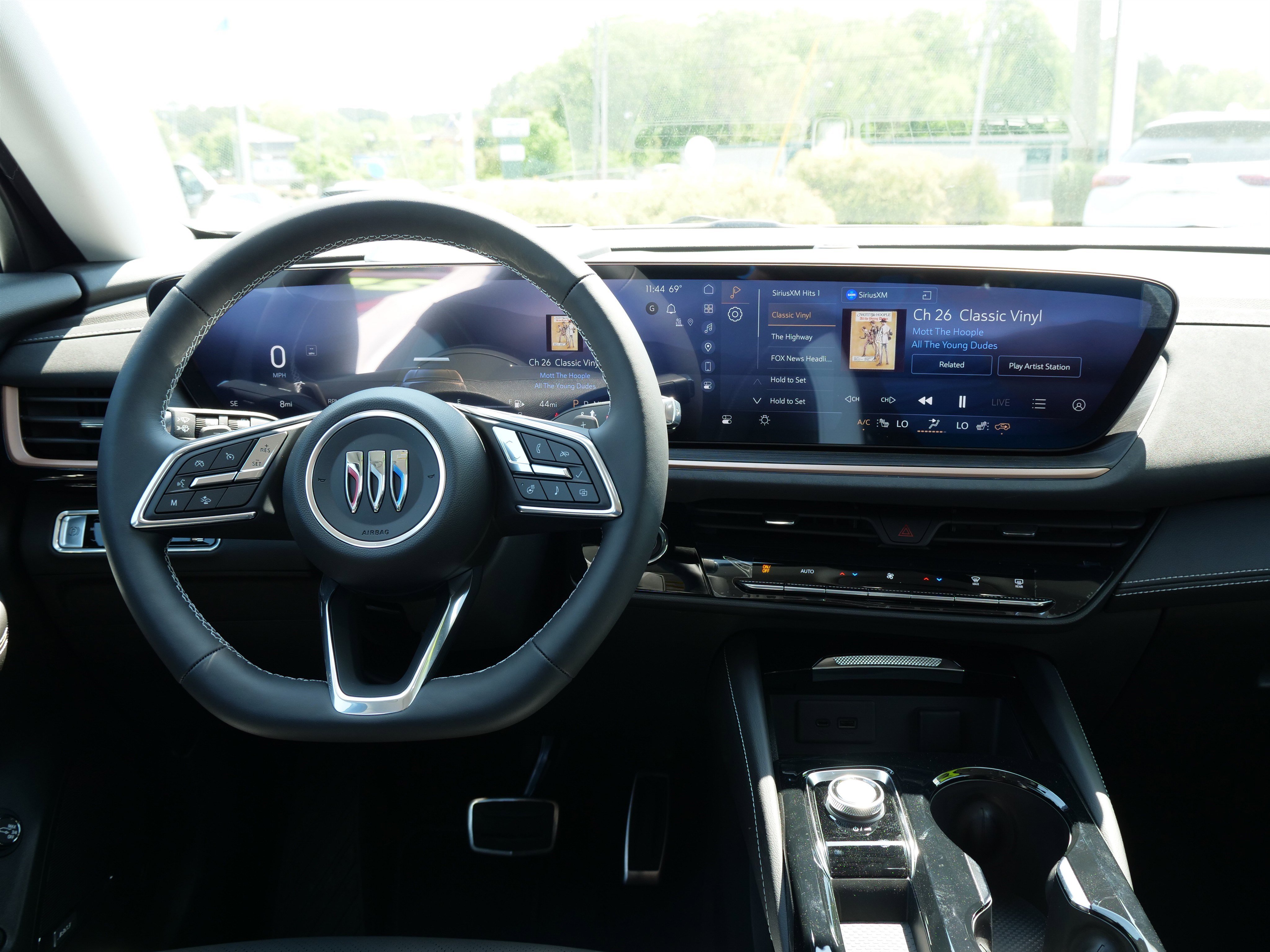 New 2025 Buick Envision Sport Touring image 18