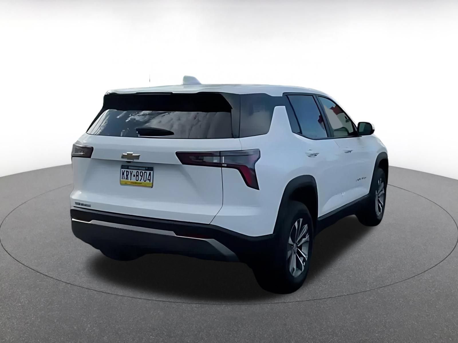 Used 2025 Chevrolet Equinox LT FWD image 13
