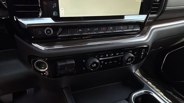 Used 2024 Chevrolet Silverado 1500 LT Trail Boss w/ Convenience Package II image 29