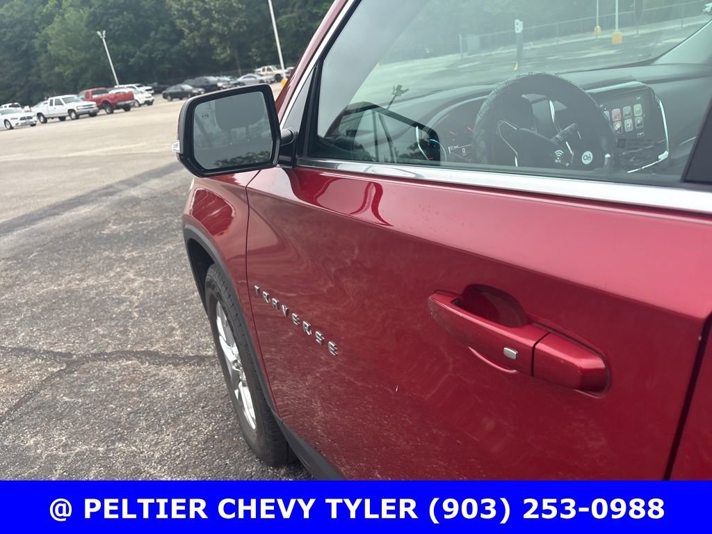 Used 2019 Chevrolet Traverse LT FWD image 10